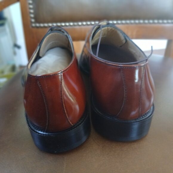 High sheen all leather mens laced formal oxfords. - Picture 3 of 11